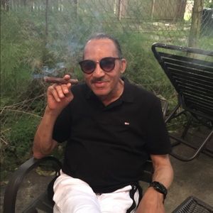 Meet your Posher, Leonard